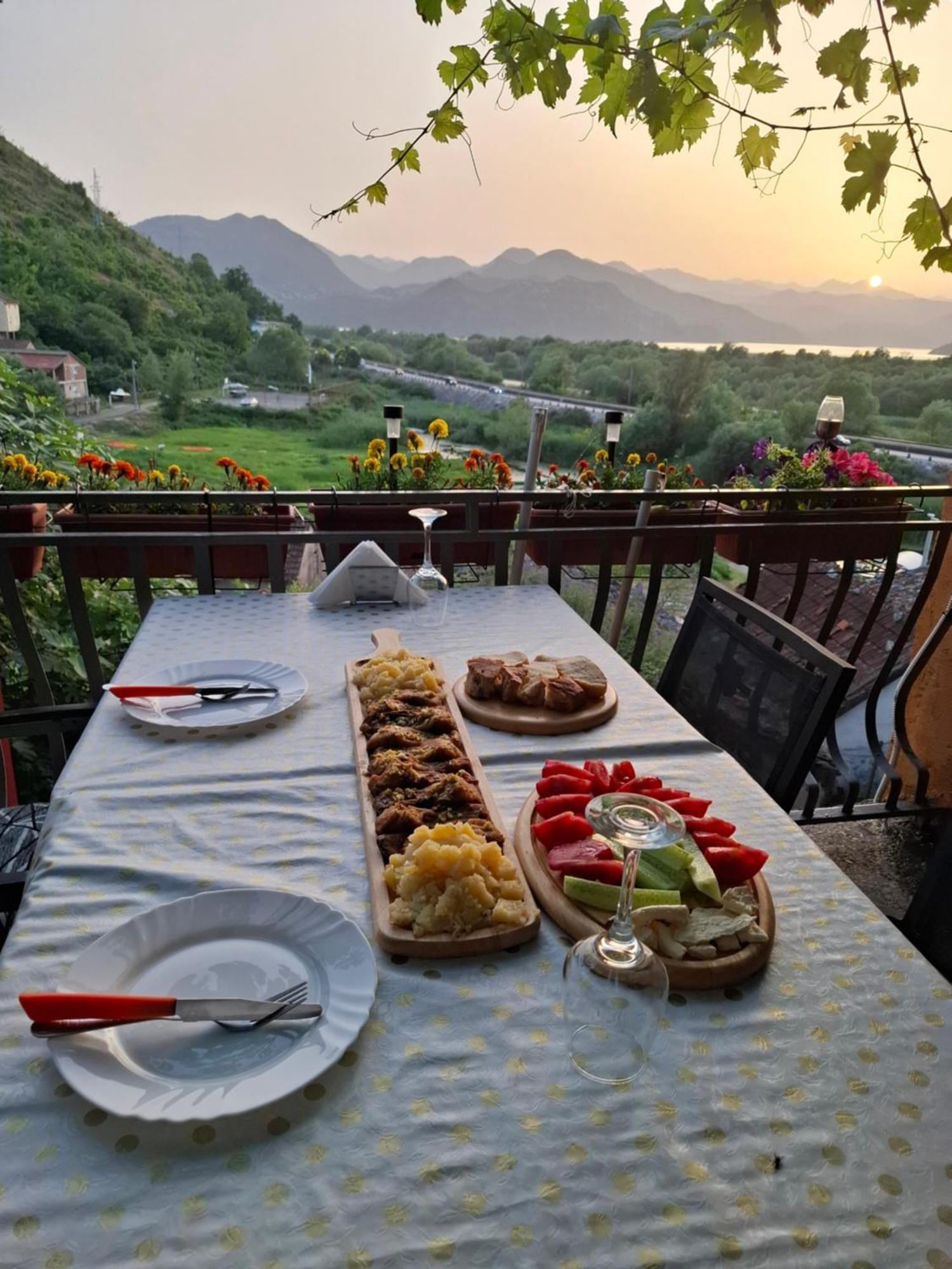 Apartment Dapcevic Skadar Lake Vranjina Esterno foto